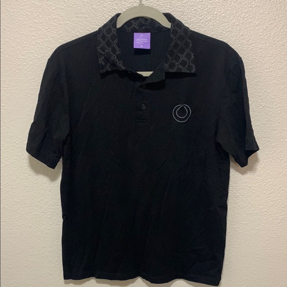 Black Short Sleeve Tee with Textured Fabric and Polo Collar